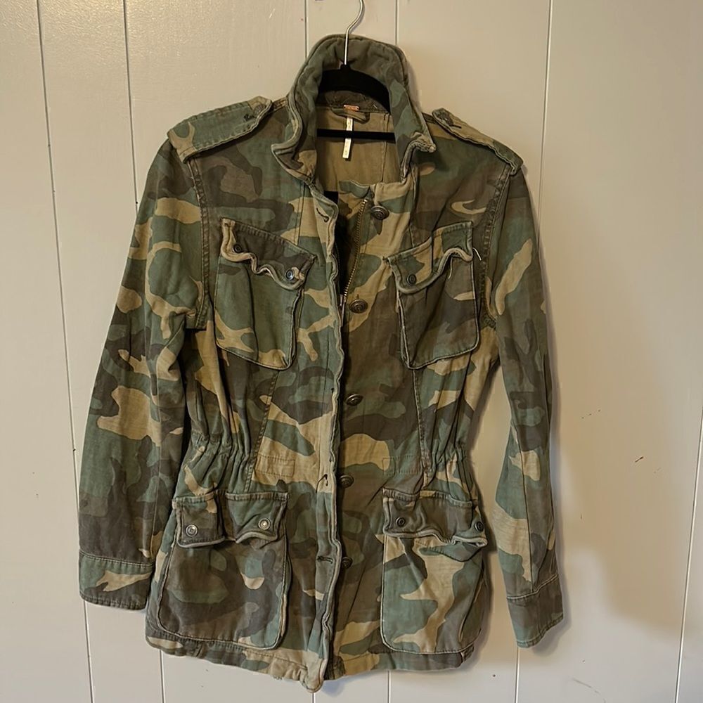 Free People Camo Jacket Size XS